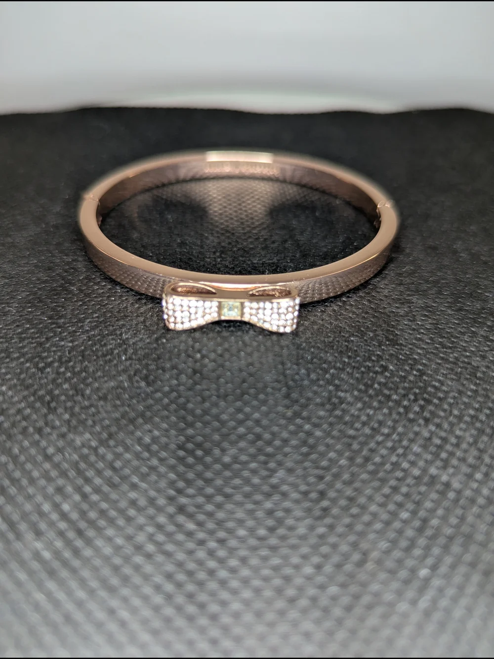 Kate Spade NY Rose Gold Bow Pavé Crystal Bangle Bracelet Feminine Glam Jewelry - Picture 3 of 5